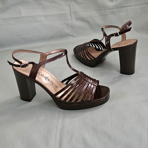 Yves Saint Laurent Pewter Patent Leather Buckle Sandals Heels Sz 5.5 US - Picture 3 of 12
